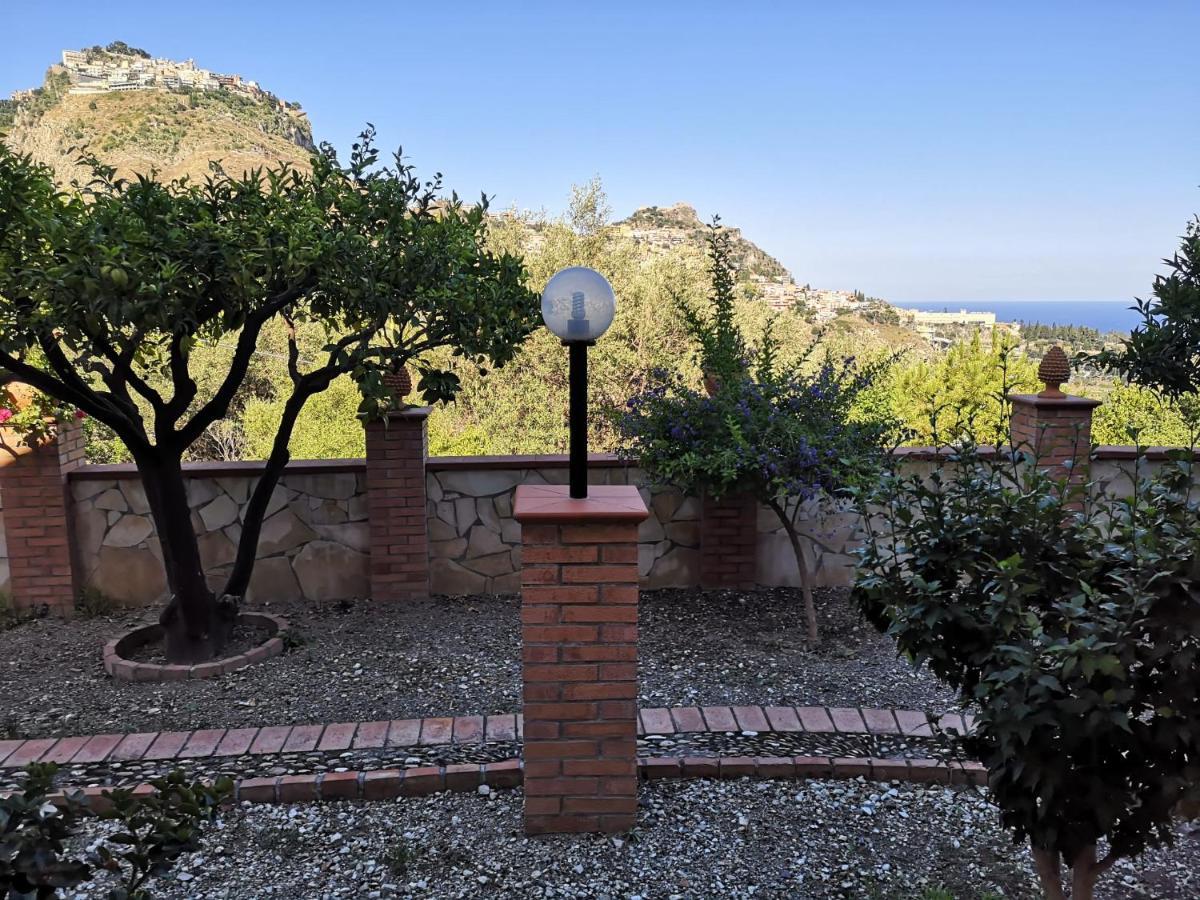 Villa Chris Taormina Buitenkant foto