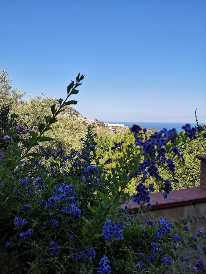 Villa Chris Taormina Buitenkant foto