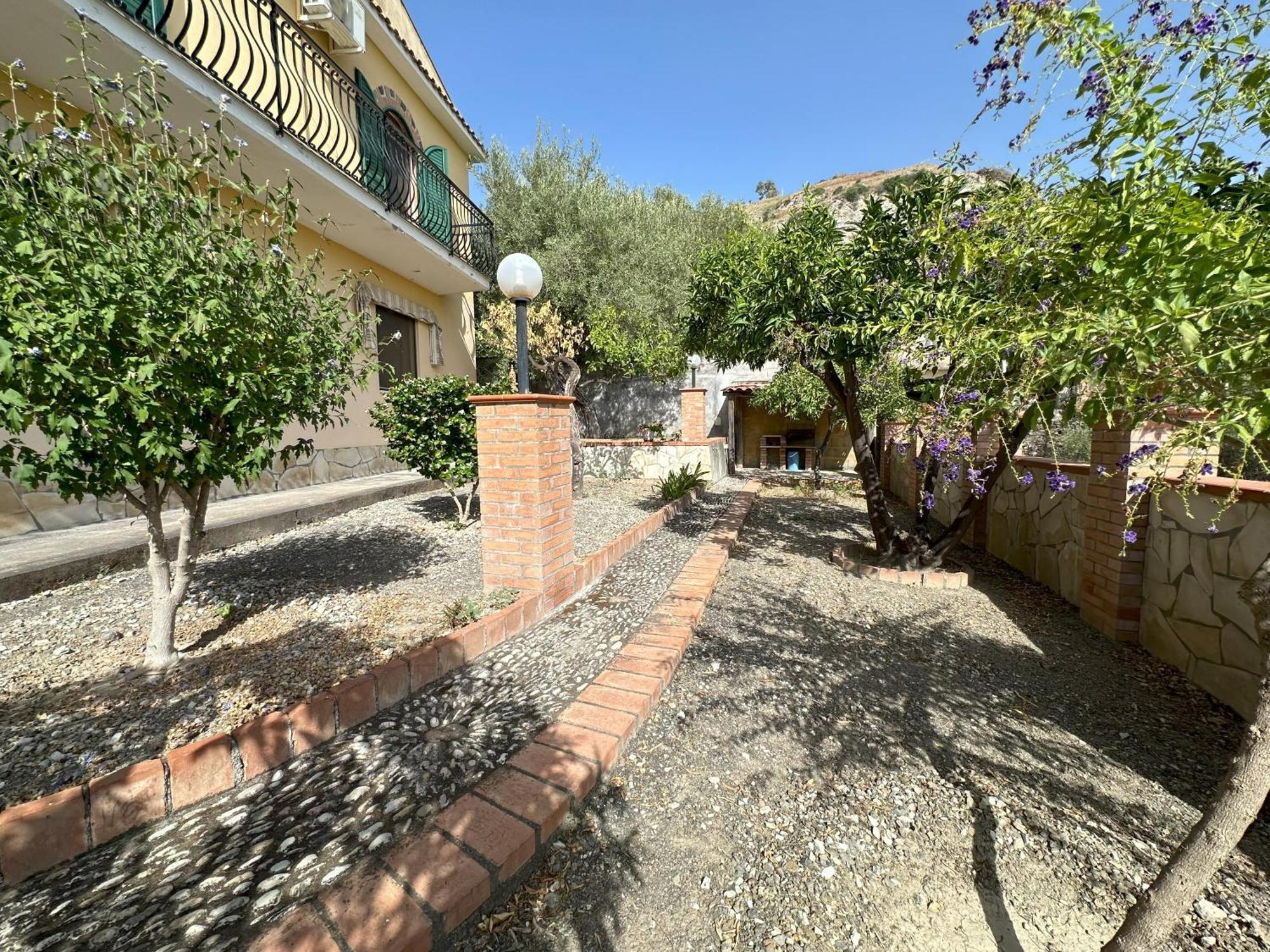 Villa Chris Taormina Buitenkant foto